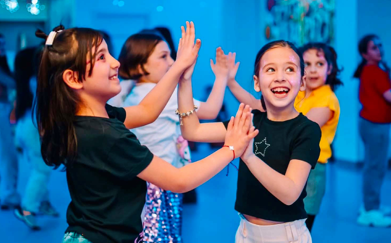 დაბადების დღის წვეულება 30+1 ბავშვზე